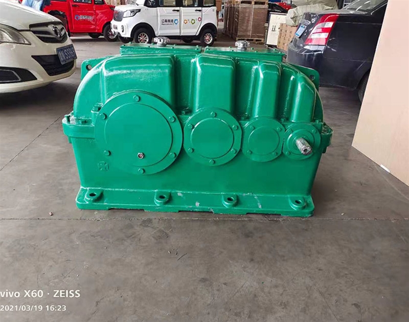 ZSY硬齒面圓柱齒輪減速機(jī)